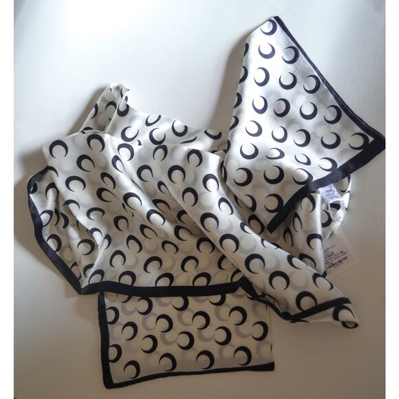 Vintage Accessories - Silk Black and White Moon Print Rectangular Scarf